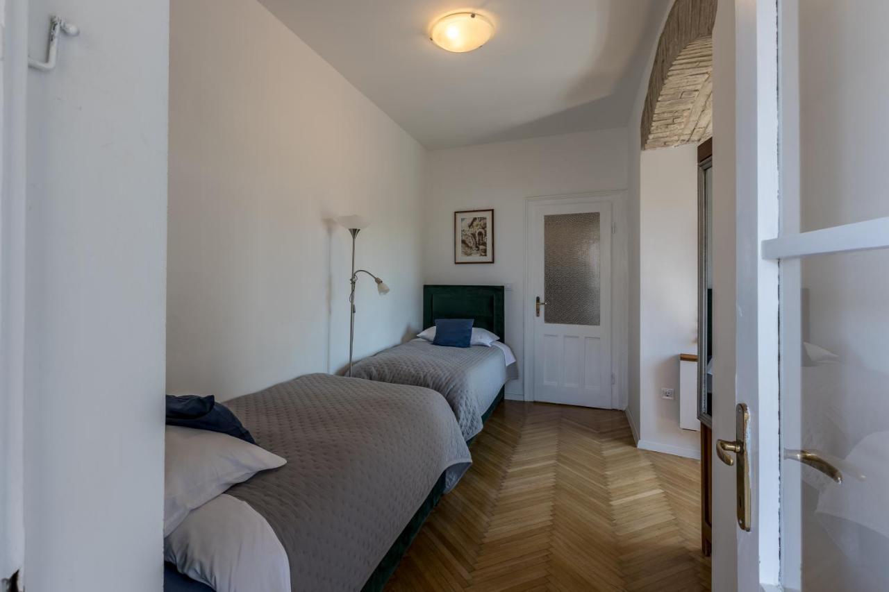 Apartment The Heart Of